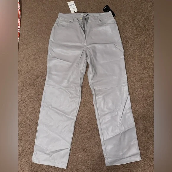 NAKD / NA-KD faux PU leather straight leg pants - Picture 3 of 5